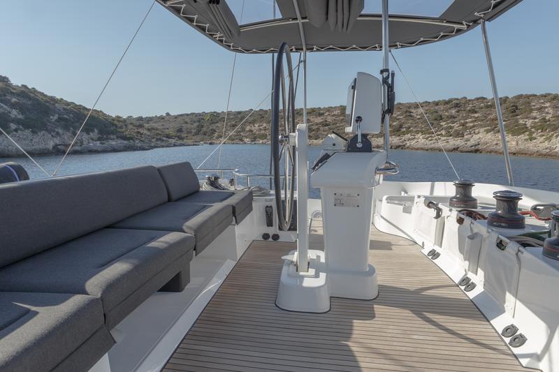 Book yachts online - catamaran - Lagoon 52F - ONEIDA - rent