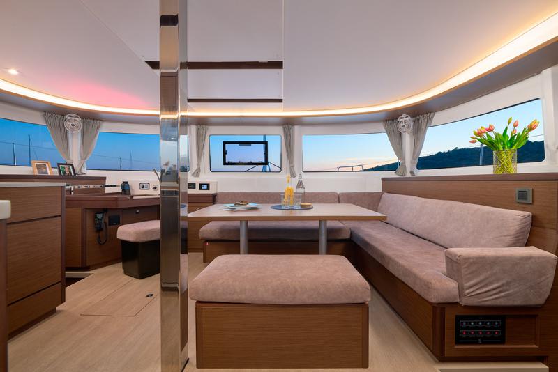 Book yachts online - catamaran - Lagoon 46 - Sophie  - rent
