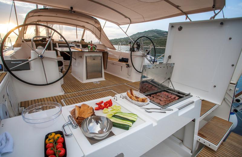 Book yachts online - sailboat - Dufour 56 Exclusive - KAZKA - rent