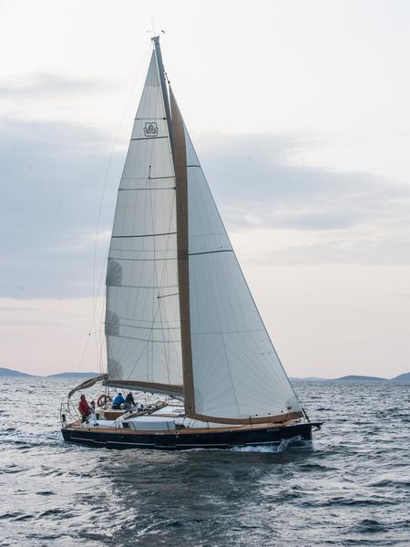 Book yachts online - sailboat - Dufour 460 Grand Large - SULACO - rent