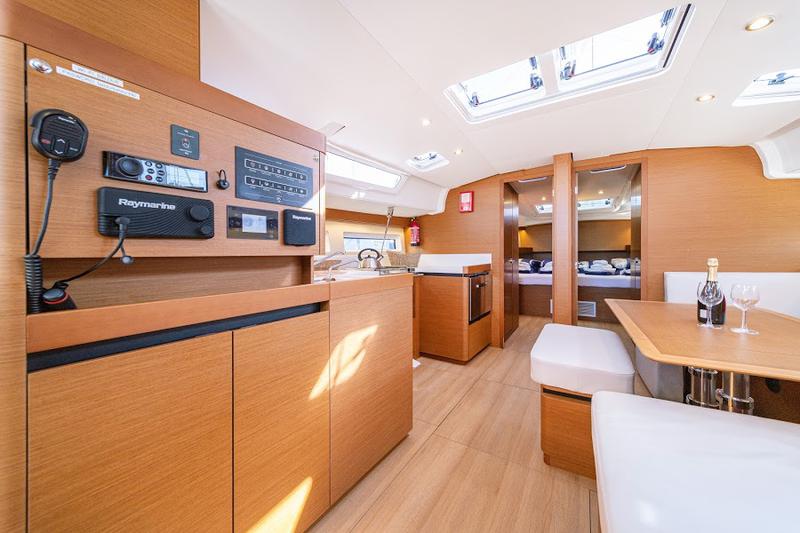 Book yachts online - sailboat - Sun Odyssey 490 - GERI - rent