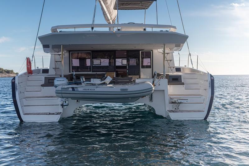 Book yachts online - catamaran - Dufour 48 Catamaran - PAX - rent
