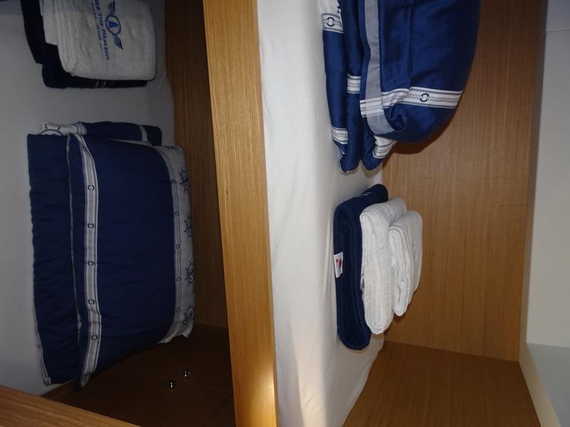 Book yachts online - catamaran - Dufour 48 Catamaran - YAM - rent