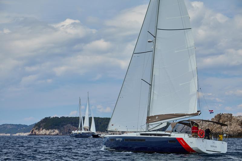 Book yachts online - sailboat - Sun Odyssey 490 - DONAR - rent
