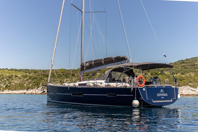 Book yachts online - sailboat - Dufour 520 GL(owner version) - ZEPHYRUS - rent