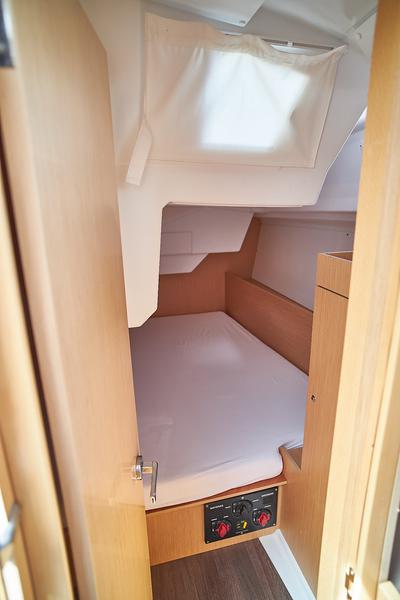 Book yachts online - sailboat - Oceanis 38.1 - Mici - rent
