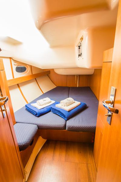 Book yachts online - sailboat - Elan 434 Impression - Jordan (sails 2015) - rent