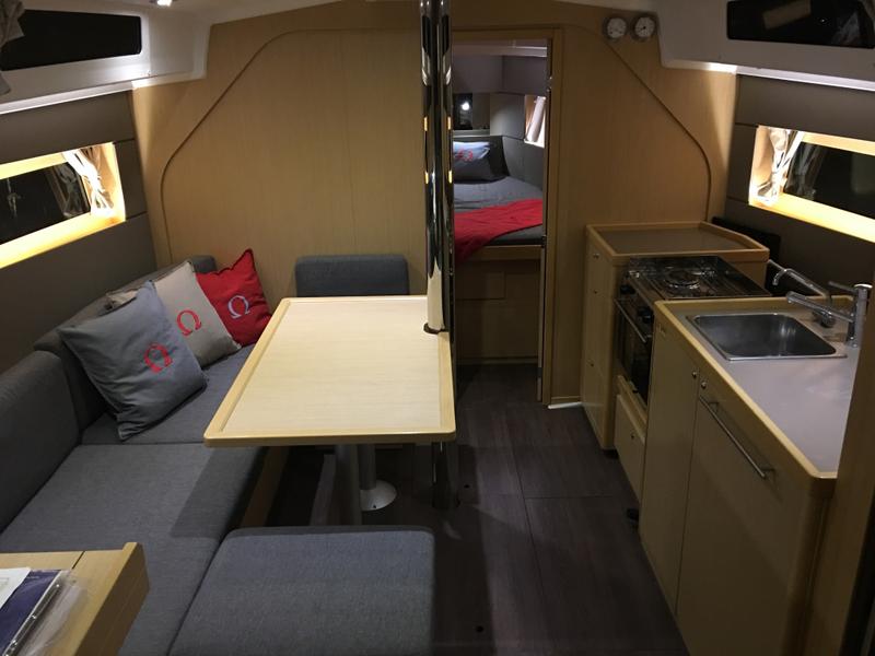 Book yachts online - sailboat - Oceanis 38 - Omega - rent