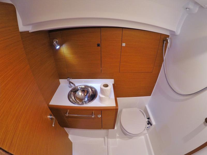 Book yachts online - sailboat - Sun Odyssey 449 - Nina - rent