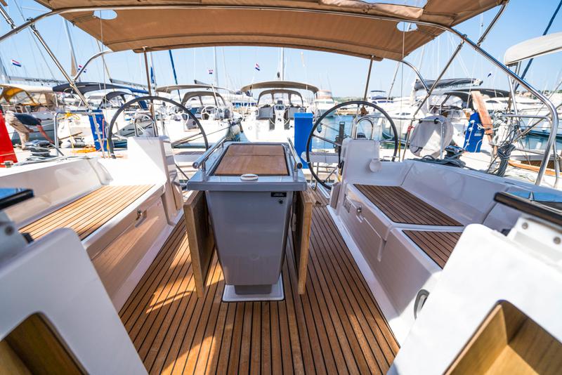 Book yachts online - sailboat - Oceanis 41.1 - White Pearl - rent