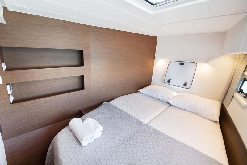 Book yachts online - catamaran - Lagoon 42 - Emma (A/C-Generator) (Pax 12) Brand New 2021 - rent