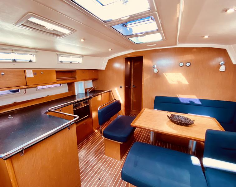 Book yachts online - sailboat - Bavaria Cruiser 45 - Rachelle (Refit 2022) - rent