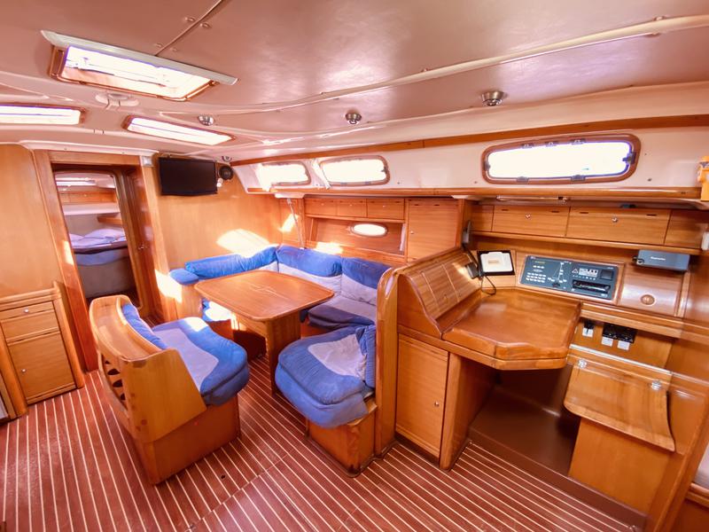 Book yachts online - sailboat - Bavaria 46 Cruiser - Enalia (Refit 2019) - rent