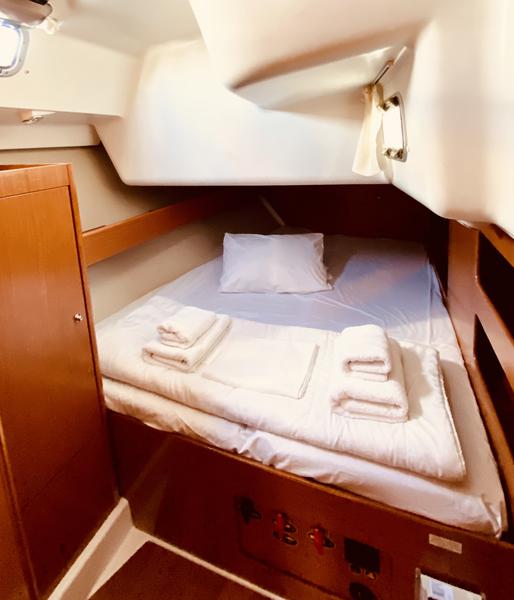 Book yachts online - sailboat - Beneteau Cyclades 50.5 - Christina (Refit 2021) (Pax 12)  - rent