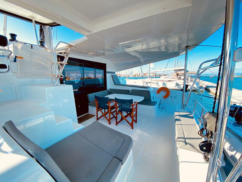 Book yachts online - catamaran - Lagoon 42 - Katerina (A/C - Generator) - rent