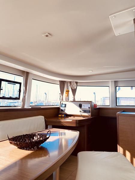 Book yachts online - catamaran - Lagoon 42 - Kaiki (A/C - Generator) - rent