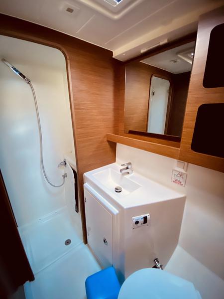 Book yachts online - catamaran - Lagoon 42 - Kaiki (A/C - Generator) - rent