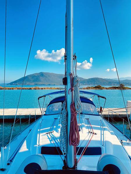Book yachts online - sailboat - Bavaria 42 Cruiser - Iro (Refit 2019) - rent