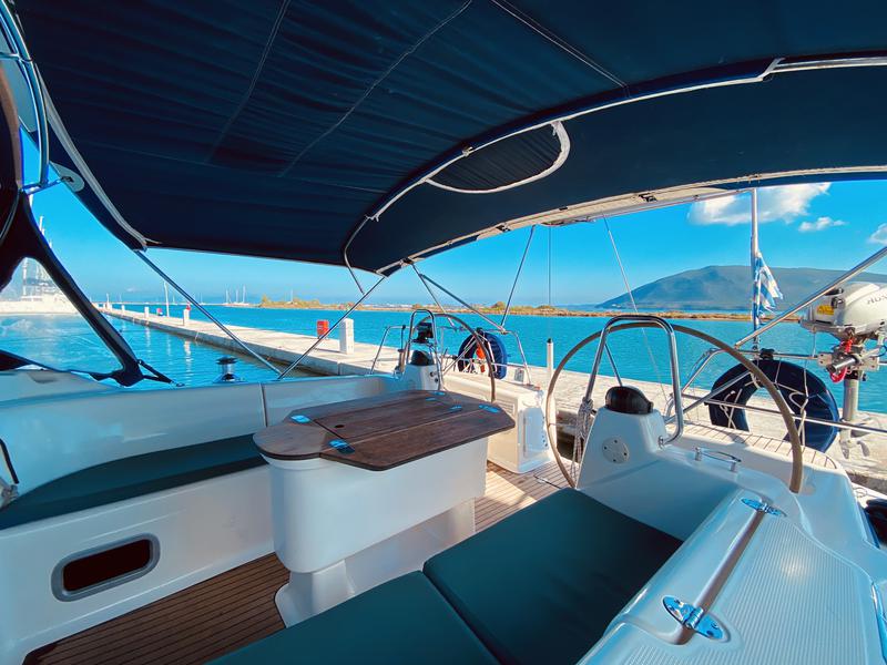 Book yachts online - sailboat - Bavaria 42 Cruiser - Iro (Refit 2019) - rent
