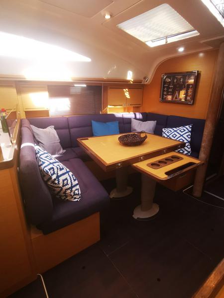 Book yachts online - sailboat - Elan 444 Impression - Okea Iris - rent