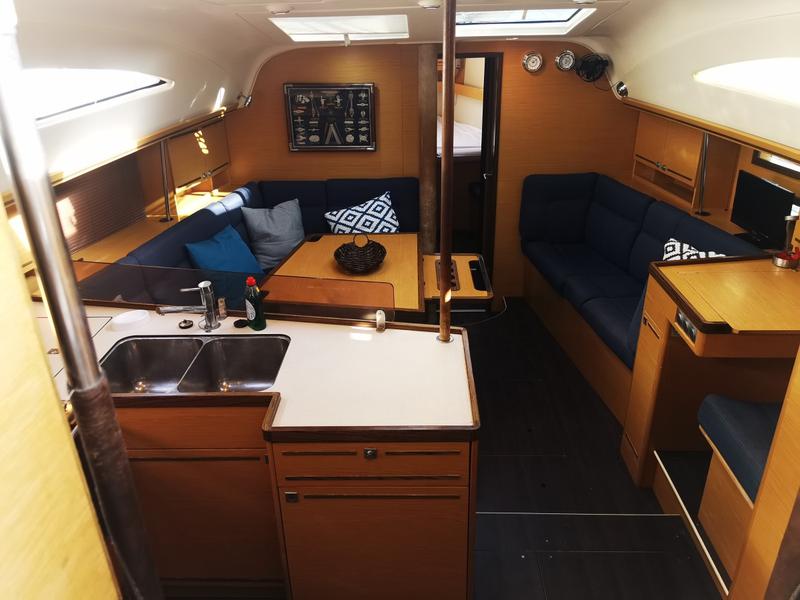 Book yachts online - sailboat - Elan 444 Impression - Okea Iris - rent