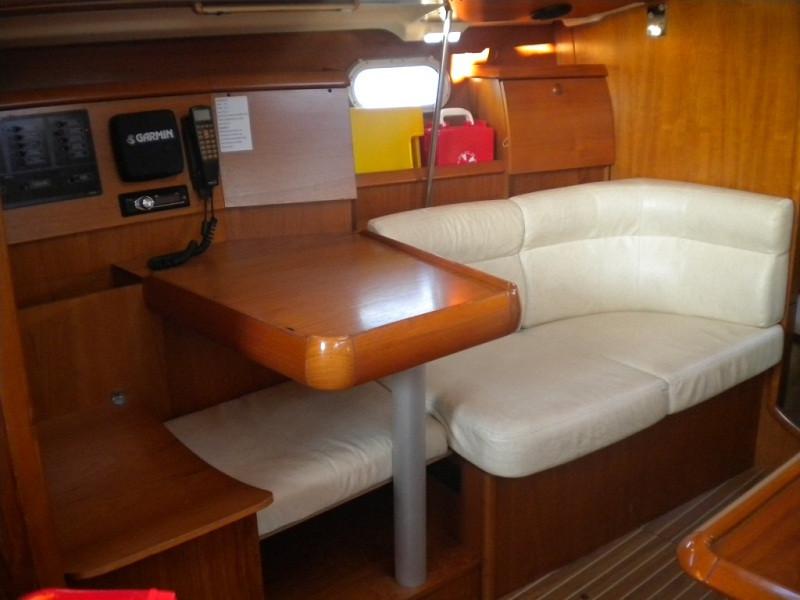 Book yachts online - sailboat - Sun Odyssey 40 - Panic - rent