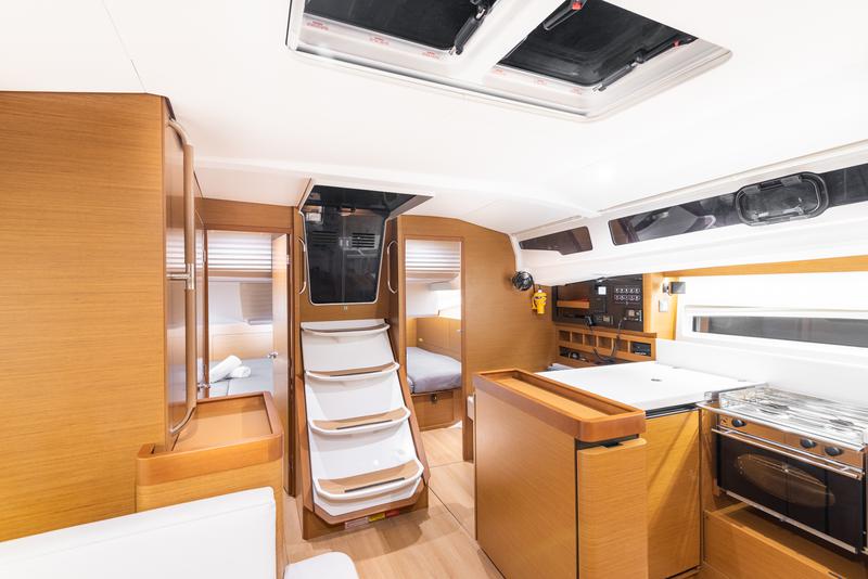 Book yachts online - sailboat - Sun Odyssey 440 - Soulmates - rent