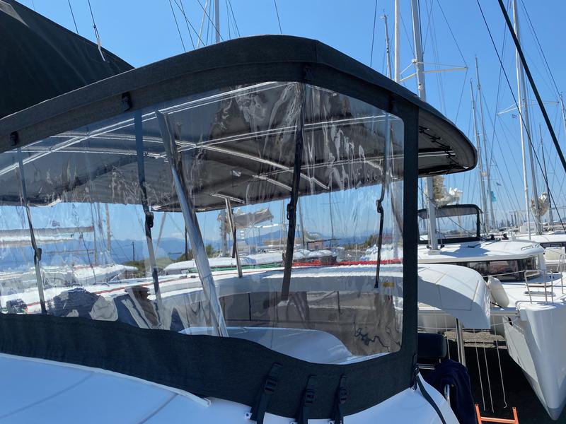 Book yachts online - catamaran - Lagoon 42 - Carpe Diem  - rent
