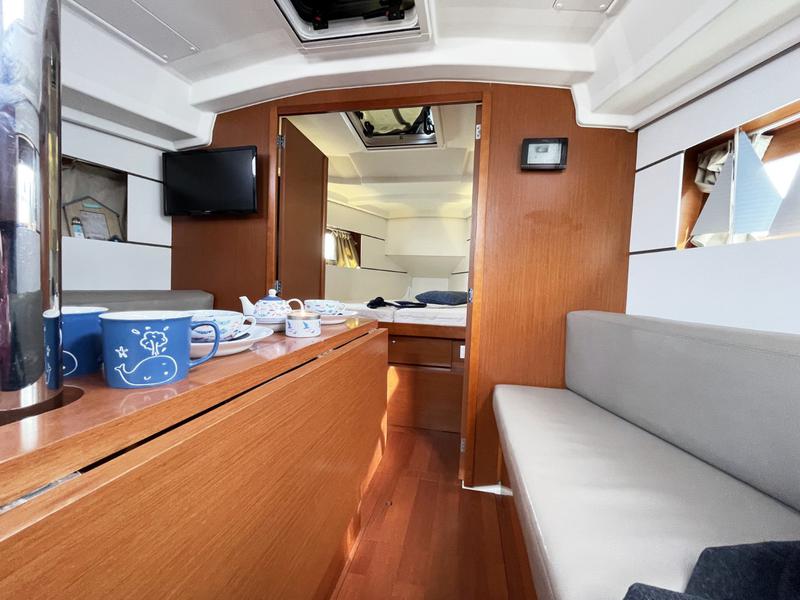 Book yachts online - sailboat - Oceanis 35.1 - Caroline - rent