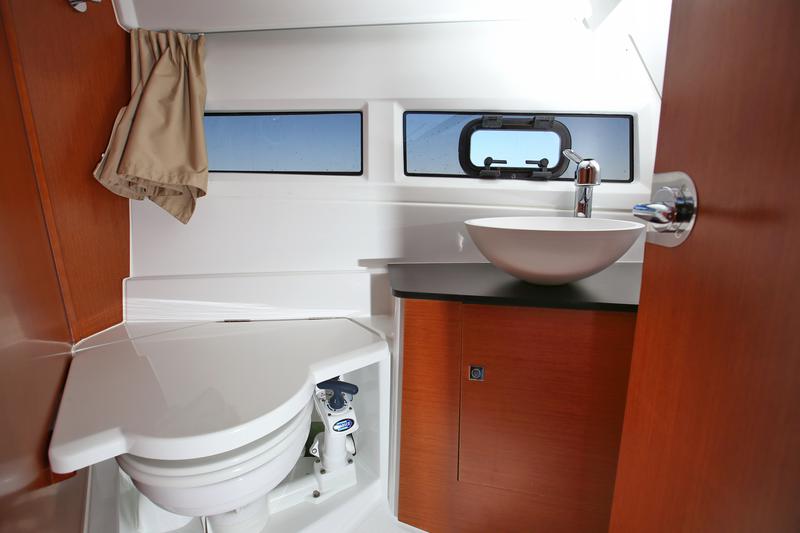Book yachts online - motorboat - Merry Fisher 895 - VIP 3029ZD - rent