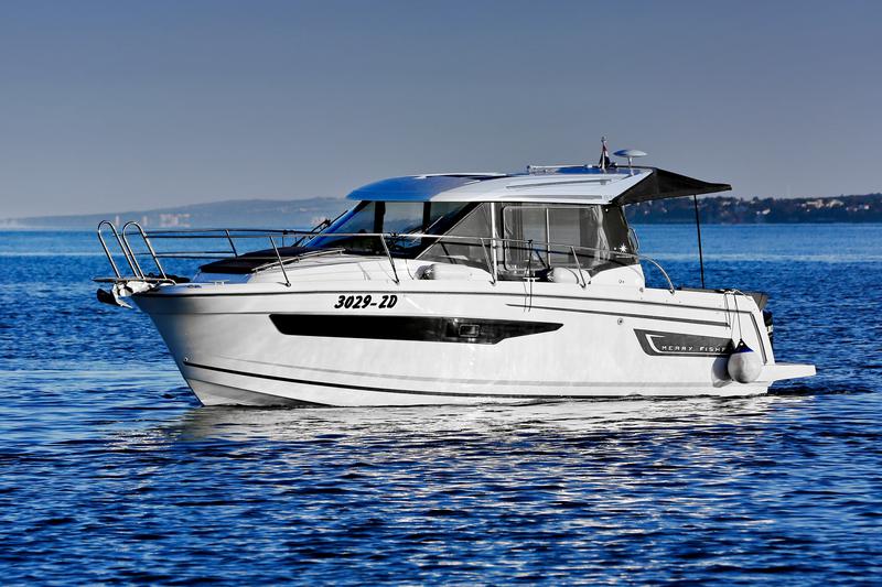 Book yachts online - motorboat - Merry Fisher 895 - VIP 3029ZD - rent