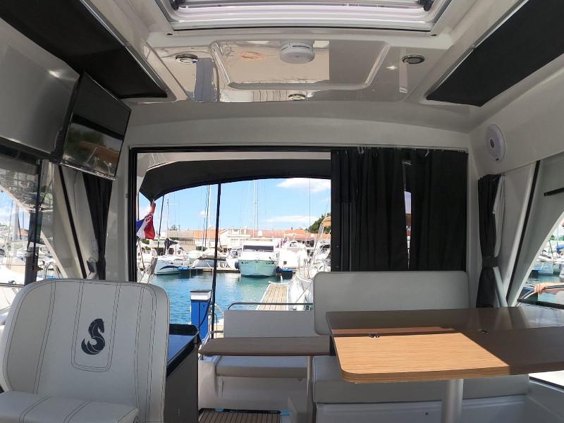 Book yachts online - motorboat - Antares 9 OB - King Fran 268732 SL - rent
