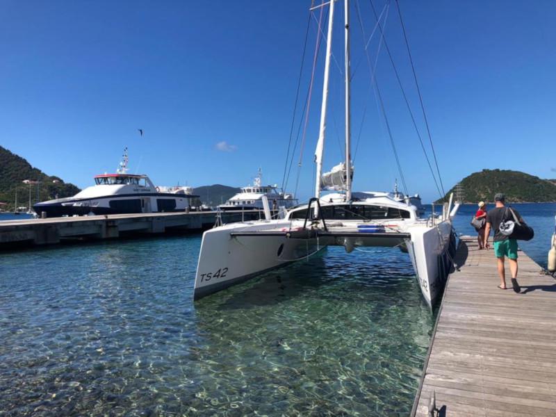 Book yachts online - catamaran - TS 42 - CASTOR - rent