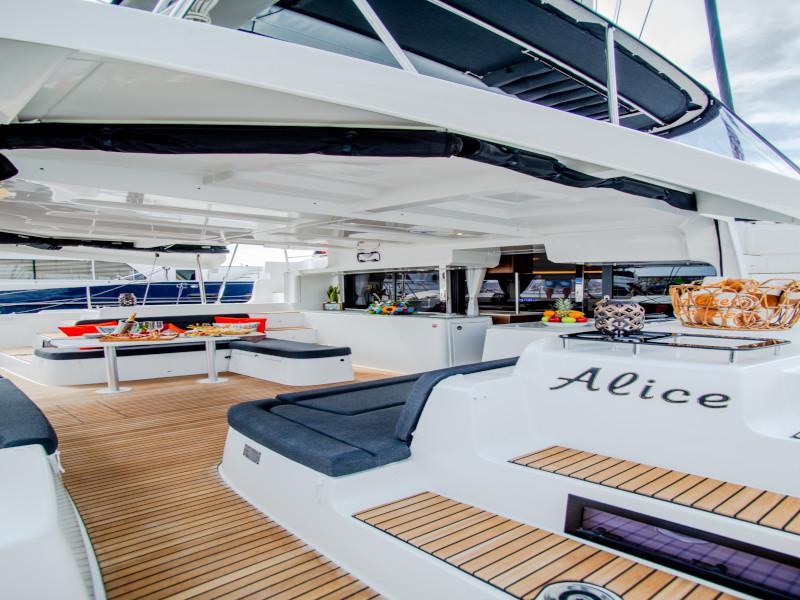 Book yachts online - catamaran - Lagoon 46 - ALICE - rent