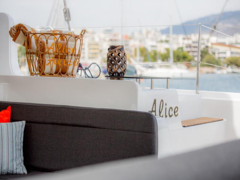 Book yachts online - catamaran - Lagoon 46 - ALICE - rent