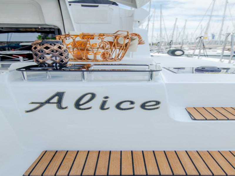 Book yachts online - catamaran - Lagoon 46 - ALICE - rent