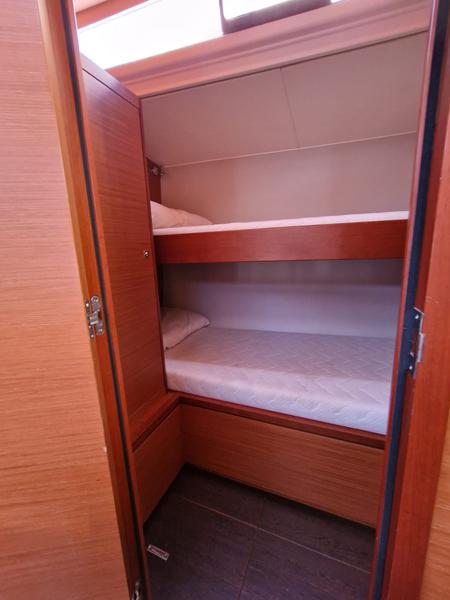 Book yachts online - sailboat - Dufour 530 Grand Large - Albus - rent