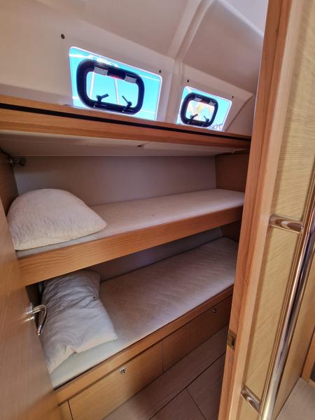 Book yachts online - sailboat - Dufour 520 Grand Large - Sirius - rent