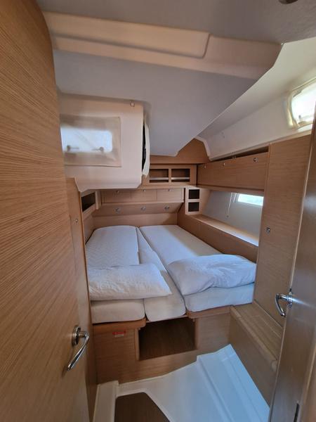 Book yachts online - sailboat - Dufour 520 Grand Large - Sirius - rent