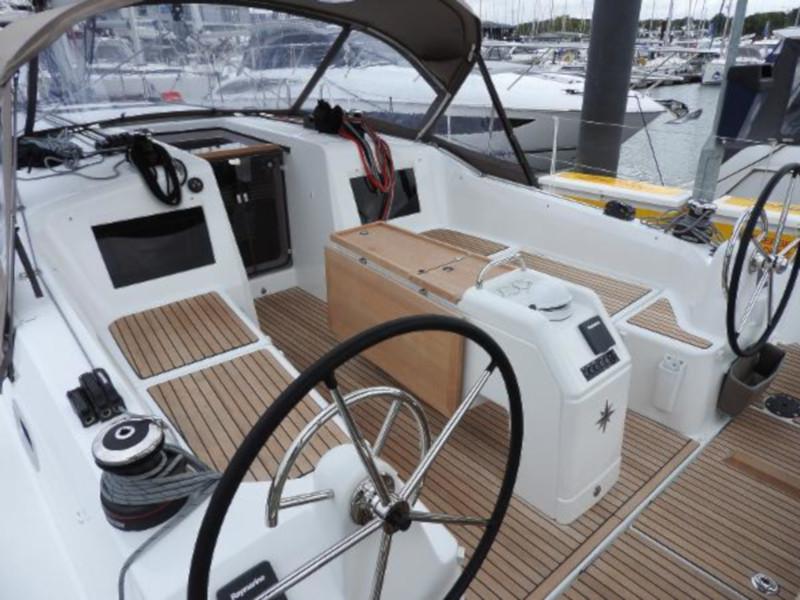 Book yachts online - sailboat - Sun Odyssey 410 - Alma Libre VI - rent