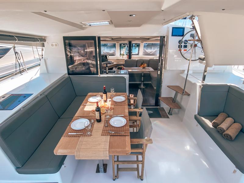 Book yachts online - catamaran - Lucia 40 - SEA ENERGY IV - rent