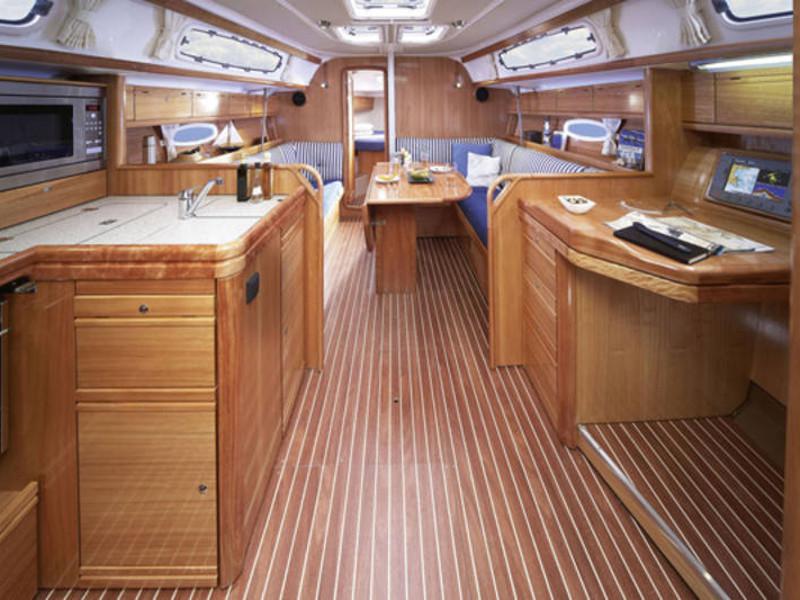 Book yachts online - sailboat - Bavaria 38 Cruiser - Matilde - rent