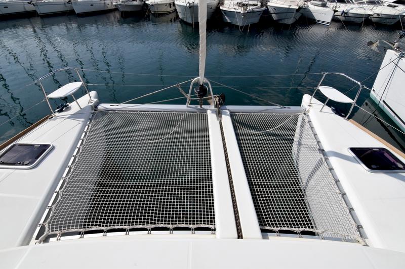 Book yachts online - catamaran - Lagoon 380 - Passion - rent