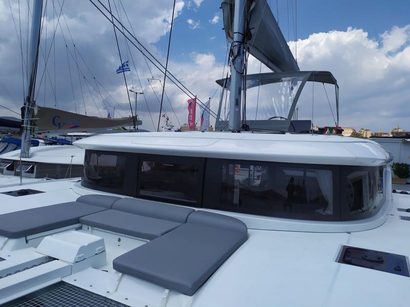 Book yachts online - catamaran - Lagoon 46 - Anafi - rent
