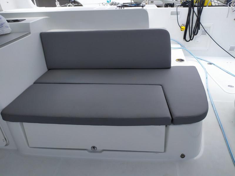 Book yachts online - catamaran - Lagoon 46 - Anafi - rent