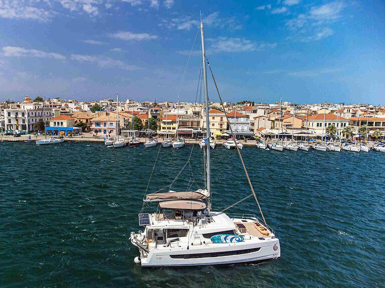Book yachts online - catamaran - Bali 4.8 - Stelina - rent