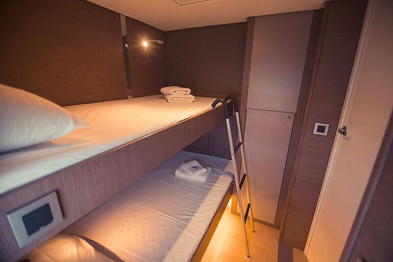 Book yachts online - catamaran - Bali 4.8 - Stelina - rent