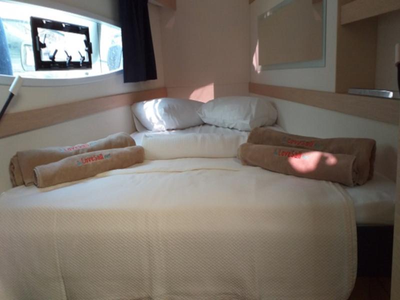Book yachts online - catamaran - Lucia 40 - El Camino - rent