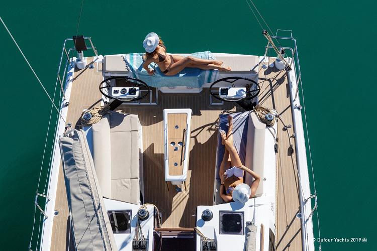 Book yachts online - sailboat - Dufour 390 - Joy 5 - rent