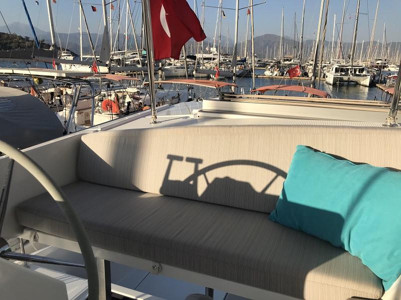 Book yachts online - catamaran - Astréa 42 - Bonita - rent